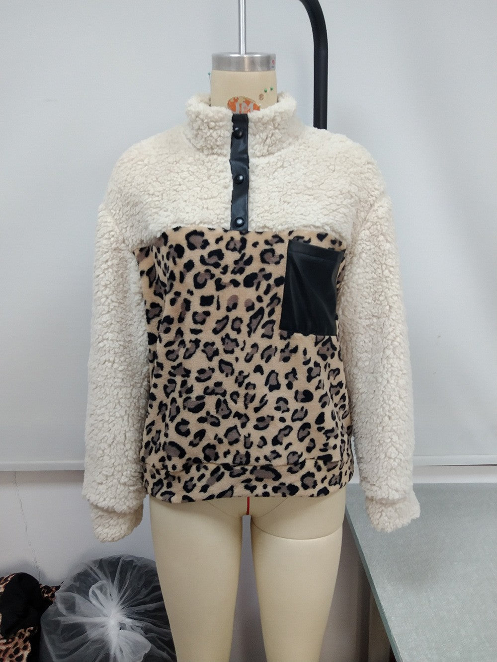 Leopard Print Lamb Wool Sweater...